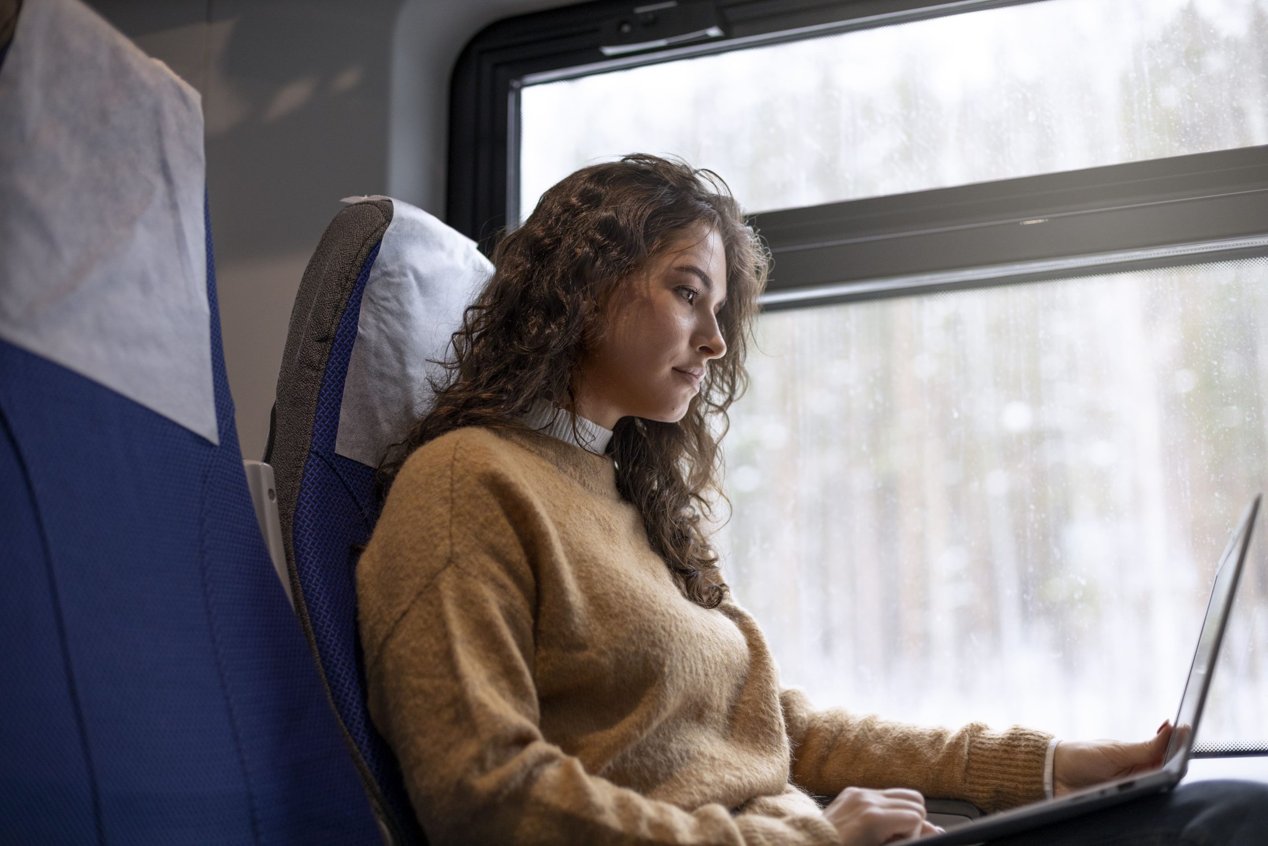 Toujours plus d’écrans, mais moins d’attention : et si on avait tout misé sur les mauvais supports ?